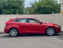 Volvo V40 1.5 T3 GPF Inscription Hatchback 5dr Petrol Auto Euro 6 (s/s) (152 ps) 6