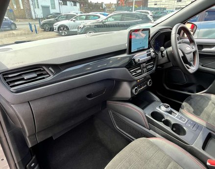 Ford Kuga 2.5 Kuga ST-Line X Edition HEV CVT 5dr 17
