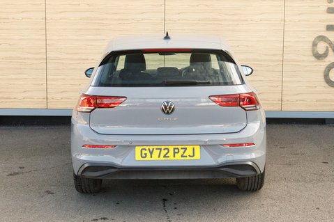 Volkswagen Golf LIFE TSI 6