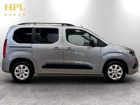 Vauxhall Combo Life 50kWh Design MPV 5dr Electric Auto (7.4kW Charger) (136 ps) Sat Nav 8