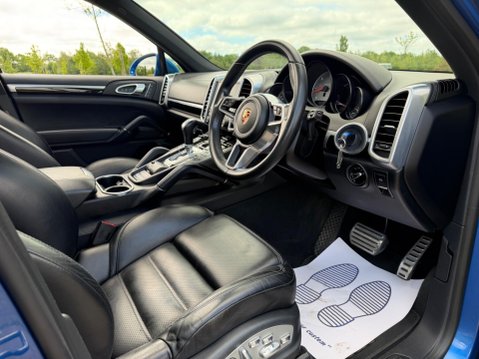 Porsche Cayenne 4.2 TD V8 S TiptronicS 4WD Euro 6 (s/s) 5dr 40