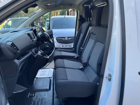 Citroen Dispatch 2.0 BlueHDi 1400 Enterprise Edition XL FWD 3 Euro 6 (s/s) 6dr 15