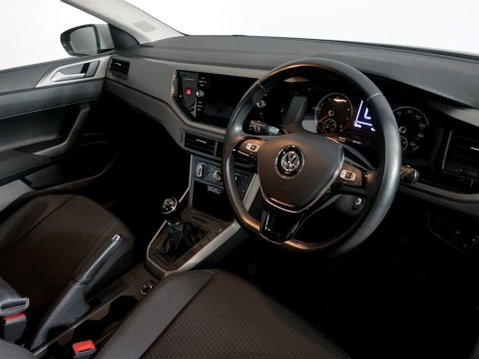 Volkswagen Polo 1.0 EVO SE Hatchback 5dr Petrol Manual Euro 6 (s/s) (65 ps) Air Con - Bluet 12