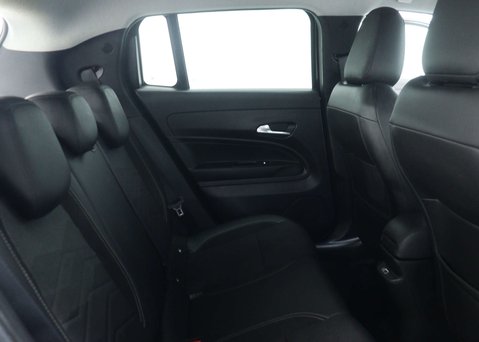 Jeep Avenger 1.2 e-Hybrid Summit SUV 5dr Petrol Hybrid e-DCT Euro 6 (s/s) (100 ps) 48