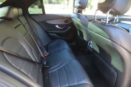 Mercedes-Benz C Class 2.1 C250d AMG Line (Premium) Saloon 4dr Diesel G-Tronic+ Euro 6 (s/s) (204 9