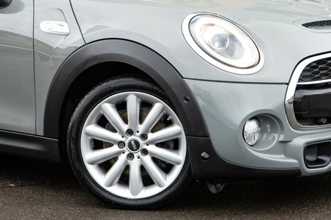 Mini Hatch COOPER S CLASSIC 11