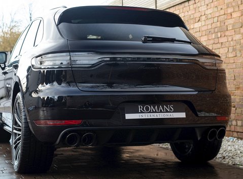 Porsche Macan GTS 26