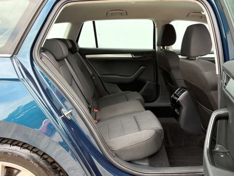 Skoda Superb 1.4 Superb SE TSi 5dr 21