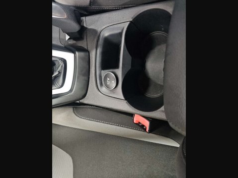 Ford Focus 1.6 Focus Zetec 105 5dr 62
