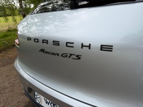 Porsche Macan GTS PDK 64