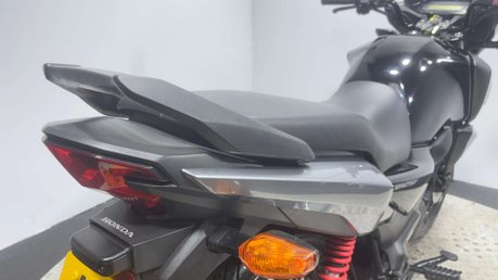 Honda CB 2021 17k NEW MOT GREAT CONDITION 125CC LEARNER BIKE CBF125 43