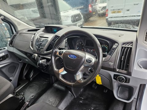 Ford Transit 460 H/R BUS 18 STR 8