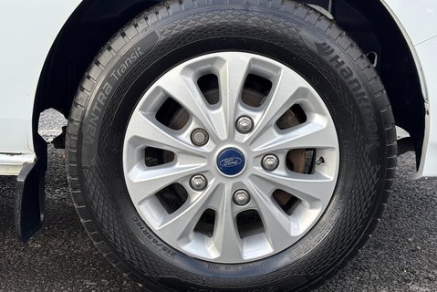 Ford Transit Custom 280 130 ps L1 Limited Panel Van - Sat Nav 34