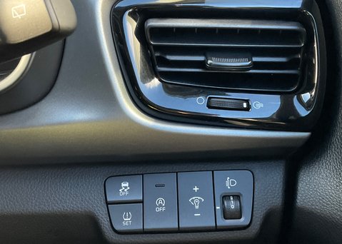 Kia Rio 1.2 DPi 2 23