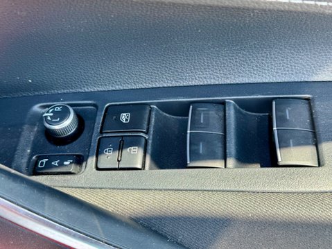 Toyota Corolla VVT-I DESIGN 20
