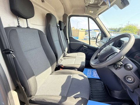 Nissan Interstar 2.3 Interstar Tekna dCi 9