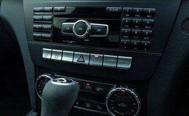 Mercedes-Benz C63 AMG Black Series 16