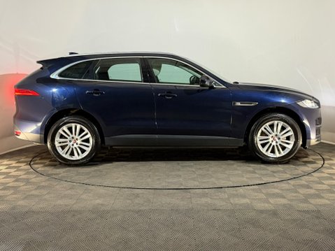 Jaguar F-Pace V6 PORTFOLIO AWD 4