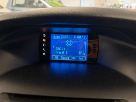 Ford Focus 1.0T EcoBoost Zetec Euro 5 (s/s) 5dr 28