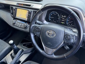 Toyota Rav4 2.0 D-4D Business Edition Plus Euro 6 (s/s) 5dr (Safety Sense, Nav)