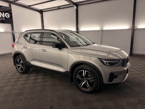 Volvo XC40 2.0 B3 MHEV Plus Dark DCT Auto Euro 6 (s/s) 5dr 62