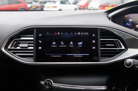 Peugeot 308 PURETECH S/S ALLURE DIGITAL 28