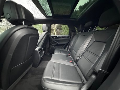 Porsche Cayenne 3.0T V6 TiptronicS 4WD Euro 6 (s/s) 5dr 