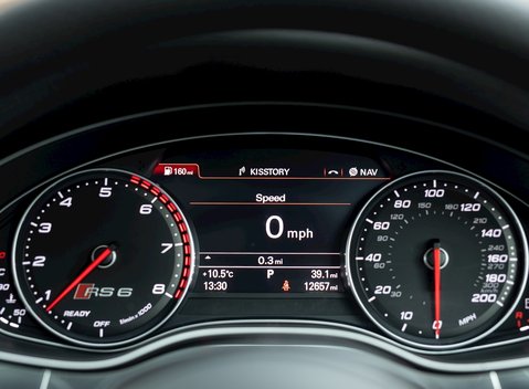 Audi RS6 Avant Performance 18