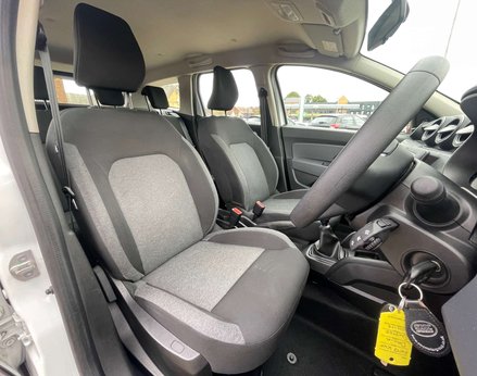 Dacia Duster 1.0 Duster Essential TCe 4x2 5dr 44