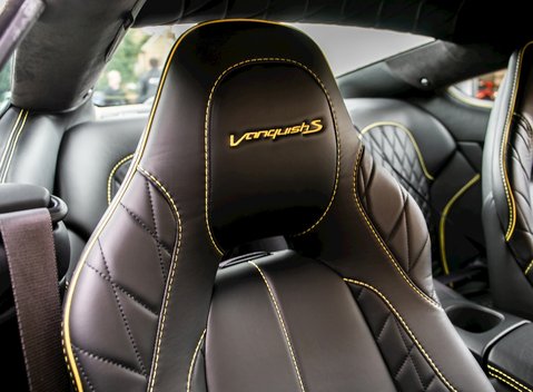 Aston Martin Vanquish S 19