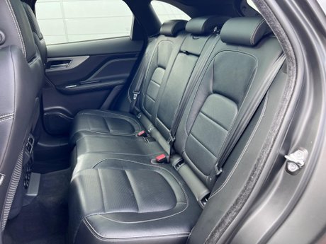 Jaguar F-Pace 2.0 D180 Chequered Flag Auto AWD Euro 6 (s/s) 5dr 33