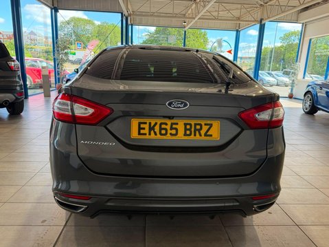 Ford Mondeo 2.0 TDCi Titanium Euro 6 (s/s) 5dr 4