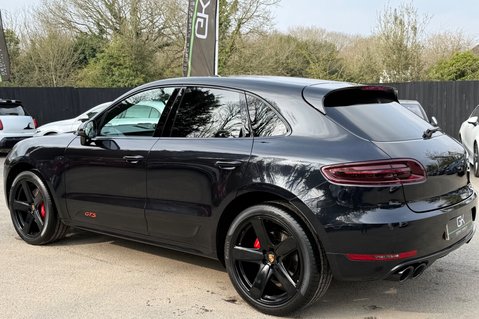 Porsche Macan GTS PDK -21 INCH ALLOYS -ELECTRIC TOWBAR -BOSE -SPORTS CHRONO -PDLS PLUS 2