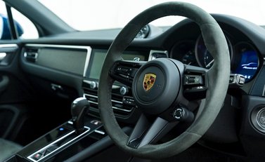 Porsche Macan GTS 9
