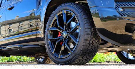 Land Rover Defender 110