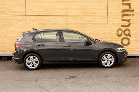 Volkswagen Golf LIFE ETSI DSG 12