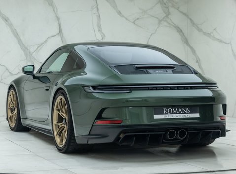 Porsche 911 GT3 TOURING (992) 10