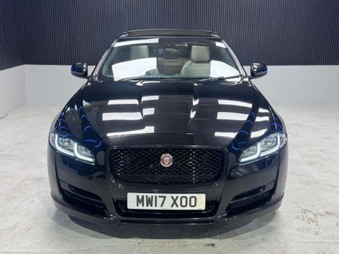 Jaguar XJ 3.0d V6 R-Sport Saloon 4dr Diesel Auto Euro 6 (s/s) (300 ps) 14