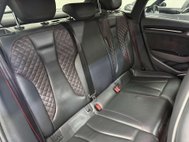 Audi RS3 2.5 TFSI Sportback 5dr Petrol S Tronic quattro Euro 6 (s/s) (Nav) (367 ps) 43