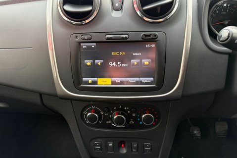 Dacia Sandero Stepway LAUREATE TCE.. 1 OWNER FROM NEW.. SERVICE HISTORY.. A/C.. STUNNING EXAMPLE 7