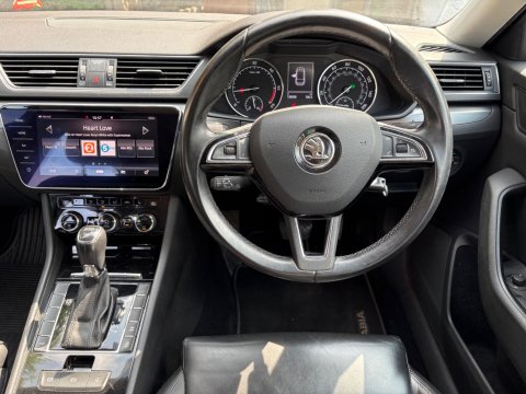 Skoda Superb SE L EXECUTIVE TDI DSG 2