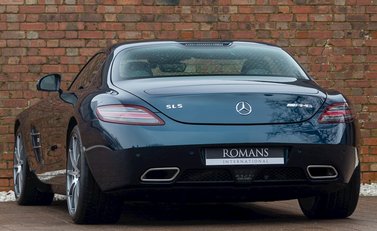 Mercedes-Benz SLS AMG 3