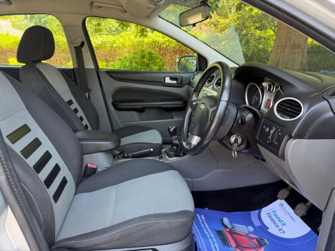 Ford Focus 1.6 TDCi DPF Zetec 5dr 14