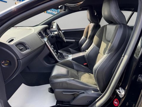 Volvo V60 2.0 D3 R-Design Nav Auto Euro 6 (s/s) 5dr 34