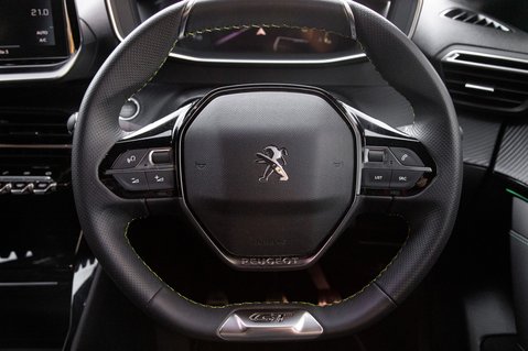 Peugeot 208 PURETECH GT S/S 21