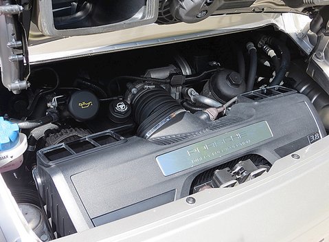 Porsche 911 (997) Carrera 4S Cabriolet 13