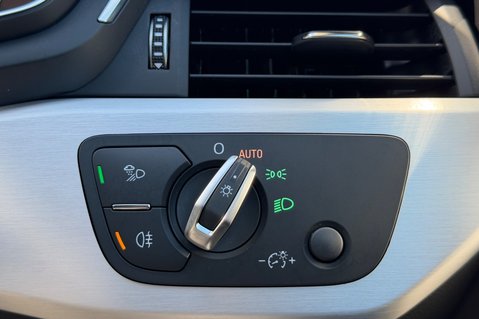 Audi A5 SPORTBACK TFSI QUATTRO S LINE MHEV -APPLE CARPLAY -FULL AUDI S/HISTORY 47