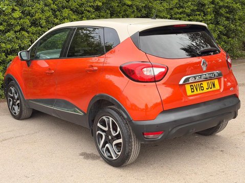 Renault Captur 1.5 dCi ENERGY Dynamique S Nav Euro 6 (s/s) 5dr 9