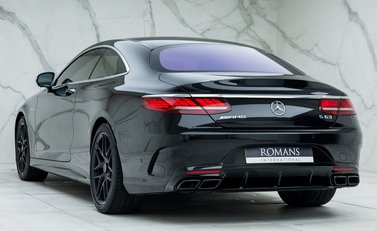 Mercedes-Benz AMG S63 Coupe Premium 10