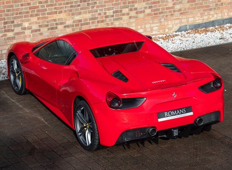 Ferrari 488 Spider 10